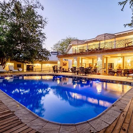 Nkosi Guest Lodge Victoria Falls Exterior foto